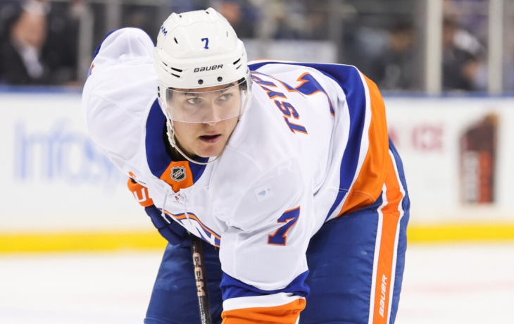 Цыплаков дисквалифицирован на три матча НХЛ за удар в голову и лишится 14 800 долларов