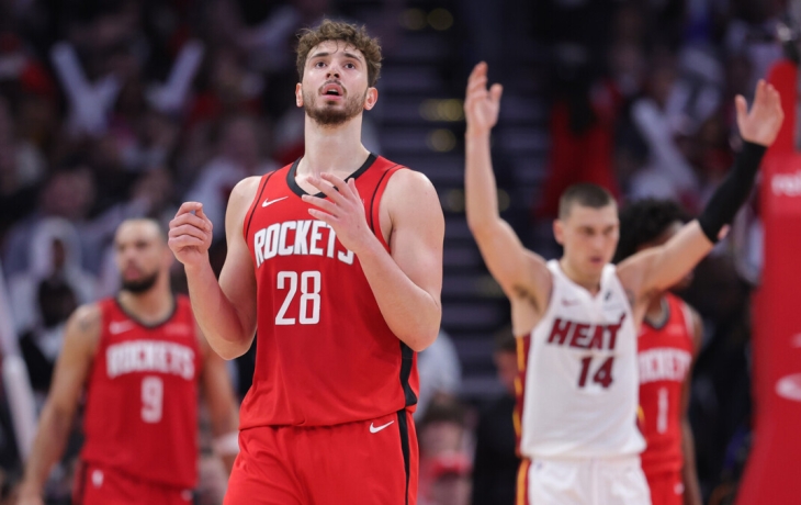 &laquo;Хьюстон&raquo; проиграл &laquo;Майами&raquo; в матче НБА, Шенгюн сделал 18 подборов