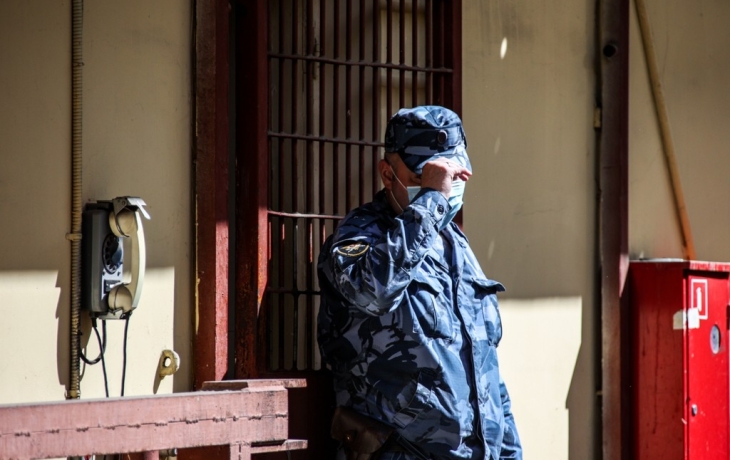 Сотрудник рязанской колонии попался на продаже телефонов заключенным Сотрудник рязанской колонии попался на продаже телефонов заключенным