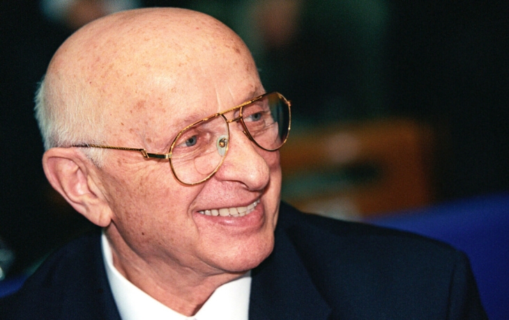 Богачев: «Гомельский был эрудированным человеком с прекрасным чувством юмора. Сколько он знал ярких анекдотов!» Богачев: «Гомельский был эрудированным человеком с прекрасным чувством юмора. Сколько он знал ярких анекдотов!»