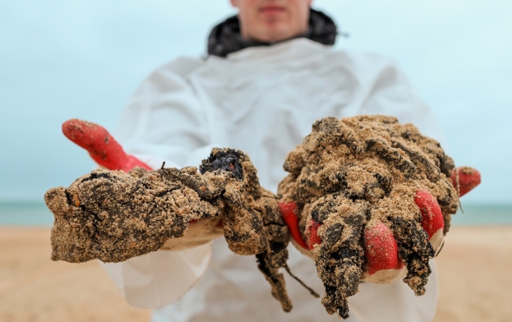 В Крыму и на Кубани обнаружили новые точечные выбросы мазута