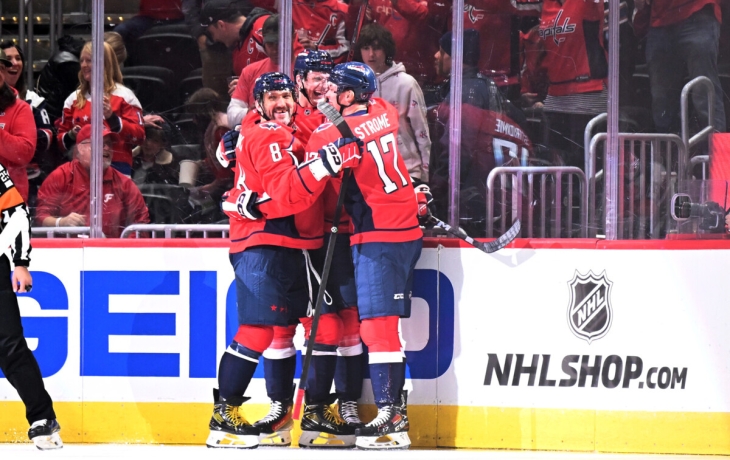 Овечкин сыграет против «Детройта» в первом звене с лучшими бомбардирами «Вашингтона» Овечкин сыграет против «Детройта» в первом звене с лучшими бомбардирами «Вашингтона»