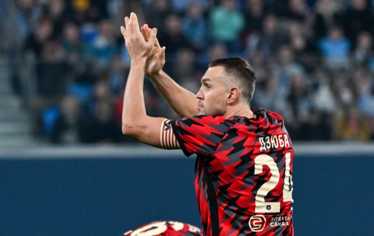 Андреев: «Я бы позвал ветеранов сборной, сыграли бы в прощальном матче Дзюбы. Там он мог бы забить» Андреев: «Я бы позвал ветеранов сборной, сыграли бы в прощальном матче Дзюбы. Там он мог бы забить»