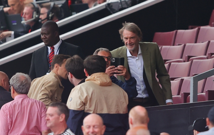 Рэтклифф заявил, что без массовых увольнений «Манчестер Юнайтед» обанкротился бы к концу года Рэтклифф заявил, что без массовых увольнений «Манчестер Юнайтед» обанкротился бы к концу года