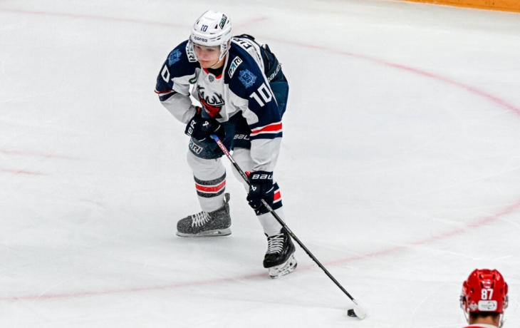 Хоккеист &laquo;Торпедо&raquo; Фирстов &mdash; о серии с &laquo;Локомотивом&raquo;: &laquo;Кто больше будет хотеть победы, тому и удача будет чаще улыбаться&raquo;