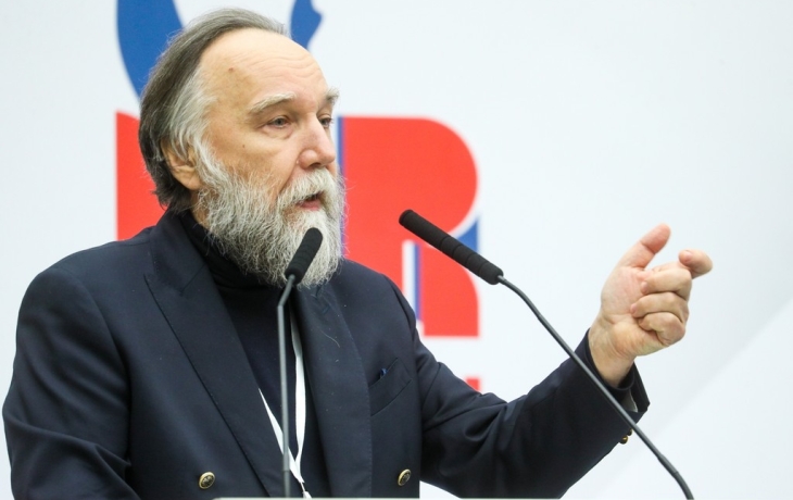 Дугин назвал своевременным подписание договора России с Ираном