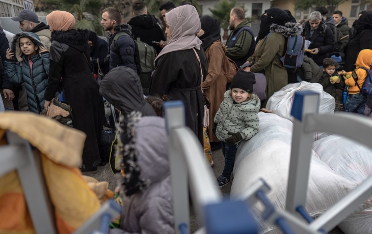 В Пермь прибыли беженцы из арабской страны В Пермь прибыли беженцы из арабской страны