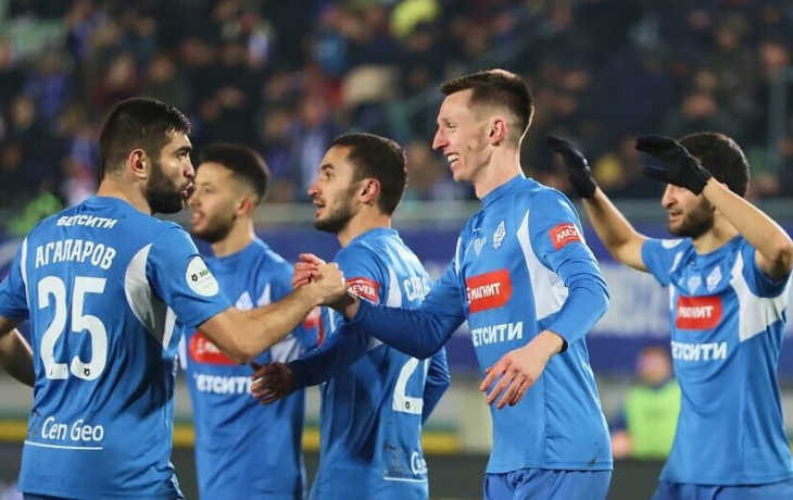 Гаджи Гаджиев: «Большая часть футболистов махачкалинского «Динамо» играет на пределе возможностей. К ним нет замечаний» Гаджи Гаджиев: «Большая часть футболистов махачкалинского «Динамо» играет на пределе возможностей. К ним нет замечаний»