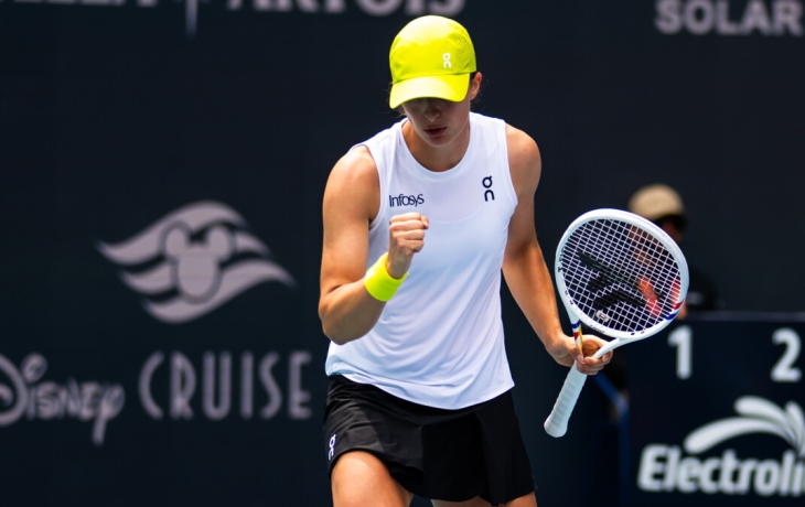 Швентек вышла в четвертый круг турнира WTA в Майами