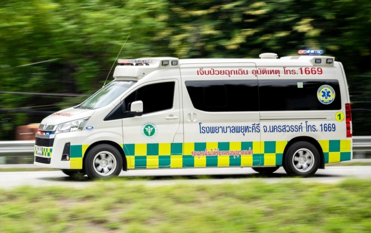 Автобус с туристами из России попал в жесткое ДТП в Таиланде: что известно