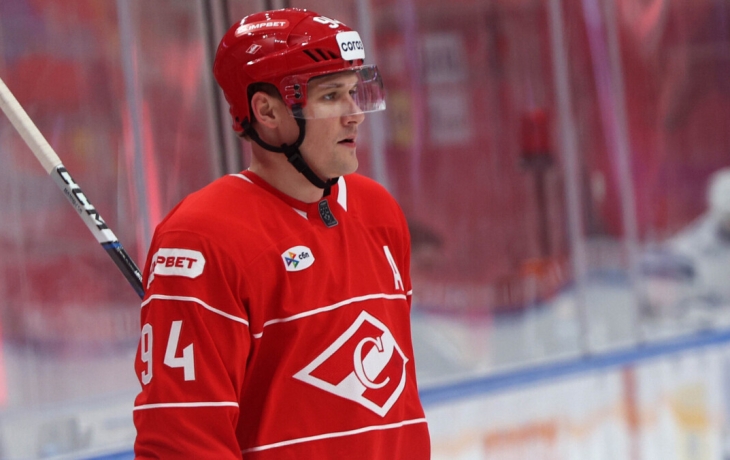 Хоккеист &laquo;Спартака&raquo; Миронов &mdash; о серии с &laquo;Салаватом&raquo;: &laquo;У нас ушел игровой тонус, будем стараться с первых смен войти в матч&raquo;