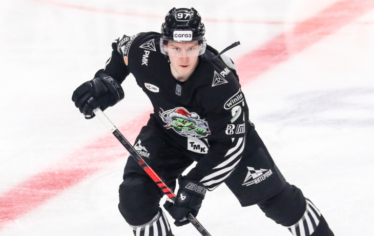 &laquo;Трактор&raquo; продлил контракт с нападающим Глотовым по схеме &laquo;1+1&raquo;