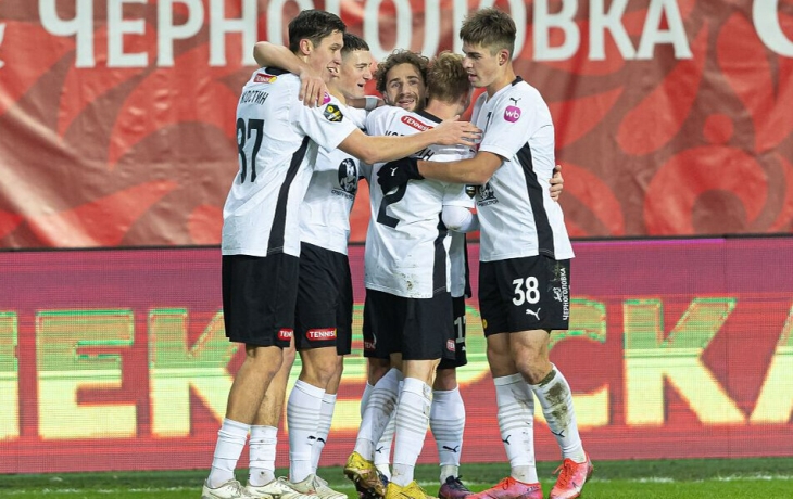 Талалаев &mdash; о &laquo;Торпедо&raquo;: &laquo;Немного с завистью смотрю на них. Мне нравится, как они развиваются, формируют команду&raquo;