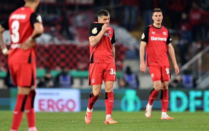 Действующий обладатель Кубка Германии &laquo;Байер&raquo; уступил в полуфинале турнира &laquo;Арминии&raquo; из третьей лиги