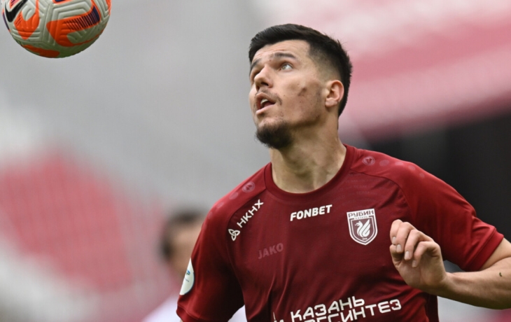 «Значит, я хорошо выполняю работу». Футболист «Рубина» Даку — об интересе других клубов «Значит, я хорошо выполняю работу». Футболист «Рубина» Даку — об интересе других клубов