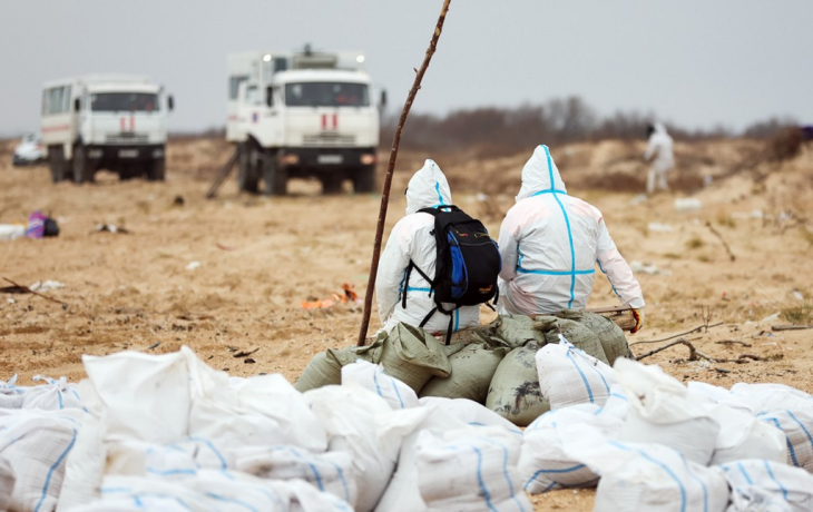 В Крыму предупредили об угрозе новых выбросов мазута на берег