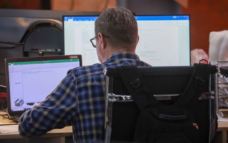 Россиянин установил веб-камеру на работе и попал под суд