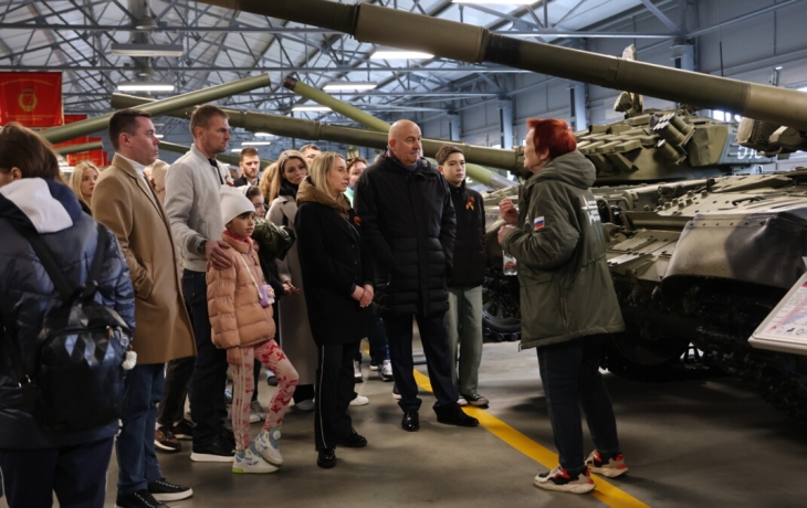 «Будучи в «Спартаке», служил в армии. Провел на сборах 4 месяца, был в артиллерии, стрелял из гаубицы образца 1938 года» — Черчесов