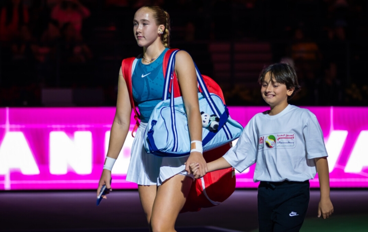 Мирра Андреева вышла в четвертый круг турнира в Индиан‑Уэллсе, взяв один из сетов со счетом 6:0