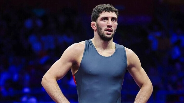 Олимпийский чемпион по борьбе Сидаков получил травму колена на ЧЕ и пройдет медобследование в Москве &mdash; Мамиашвили