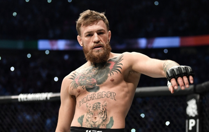 &laquo;Я плюю тебе в лицо. И что ты сделаешь? Ничего&raquo;. Макгрегор &mdash; фанату Хабиба Нурмагомедова