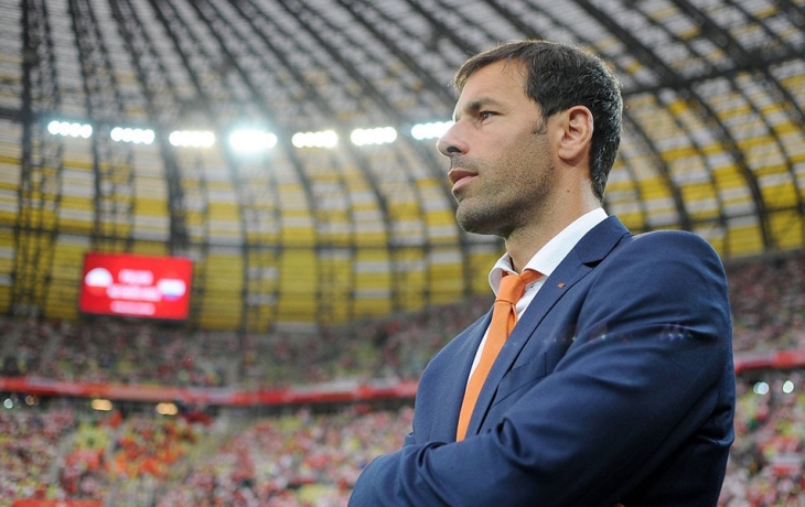 Сын Руда ван Нистелроя подписал профессиональный контракт с ПСВ Сын Руда ван Нистелроя подписал профессиональный контракт с ПСВ