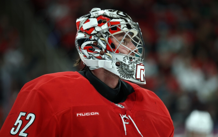 &laquo;Каролина&raquo; победила &laquo;Чикаго&raquo; в матче НХЛ, Кочетков отразил 18 бросков