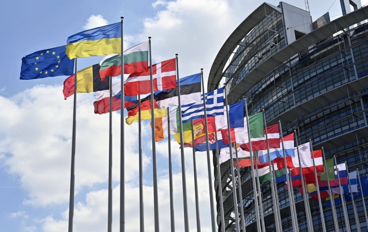 Евросоюз может потребовать от Грузии начать войну с Россией