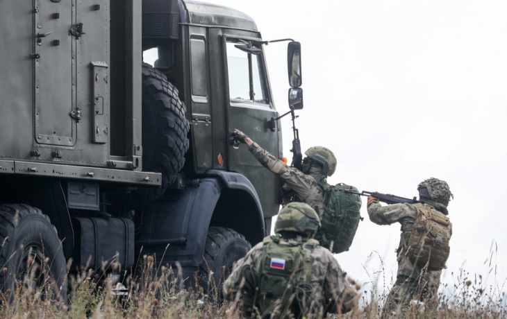 &laquo;Коммерсант&raquo;: военный прокурор вывозил дезертиров из зоны СВО за взятки