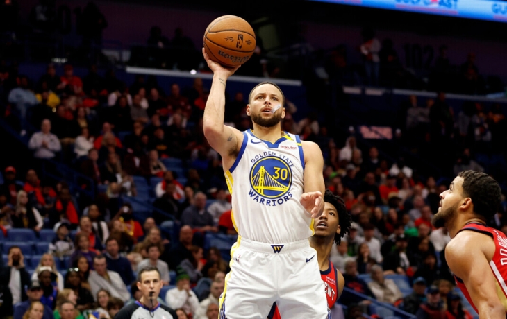 &laquo;Голден Стэйт&raquo; победил &laquo;Шарлотт&raquo; в матче НБА, Карри сделал дабл-дабл