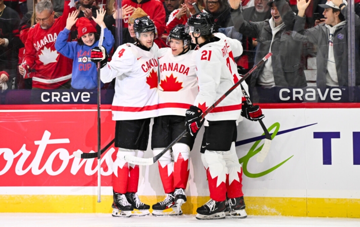 Сборная Канады победила Германию в матче молодежного чемпионата мира