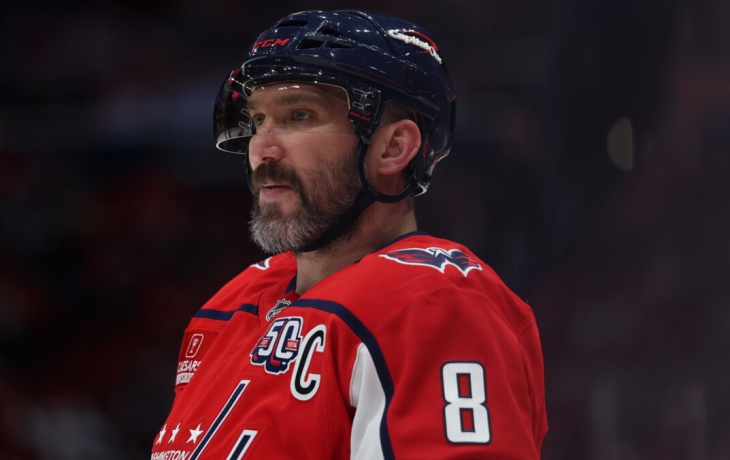 Овечкину сшили уникальный костюм, на котором указаны все его голы в НХЛ