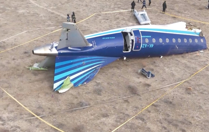 В Казахстане объяснили версию со взрывом на борту разбившегося самолета В Казахстане объяснили версию со взрывом на борту разбившегося самолета