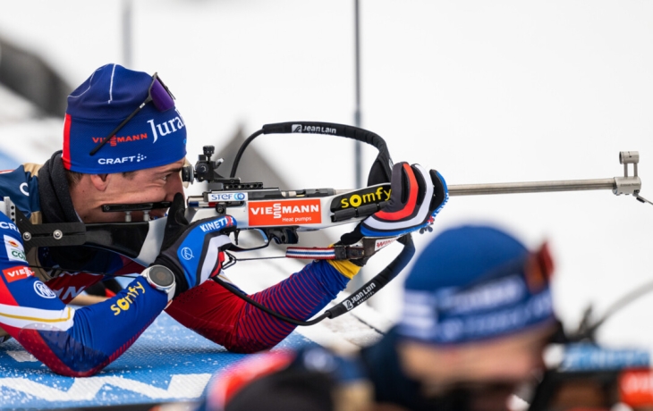 Французские биатлонисты заняли весь пьедестал в спринте на этапе Кубка мира в Оберхофе