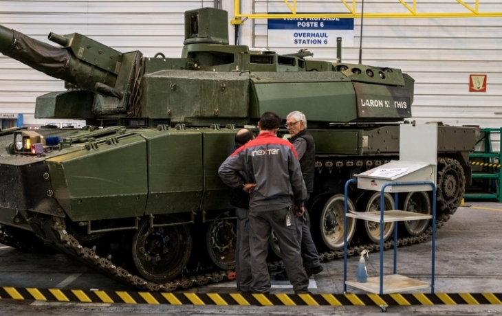 На Западе заявили о конфликте между Францией и ФРГ по оружейному вопросу На Западе заявили о конфликте между Францией и ФРГ по оружейному вопросу