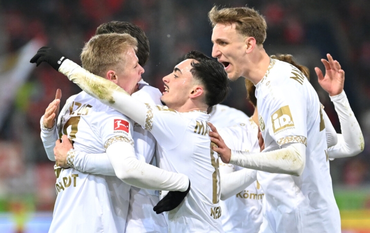 «Майнц» обыграл «Хайденхайм» в матче Бундеслиги «Майнц» обыграл «Хайденхайм» в матче Бундеслиги