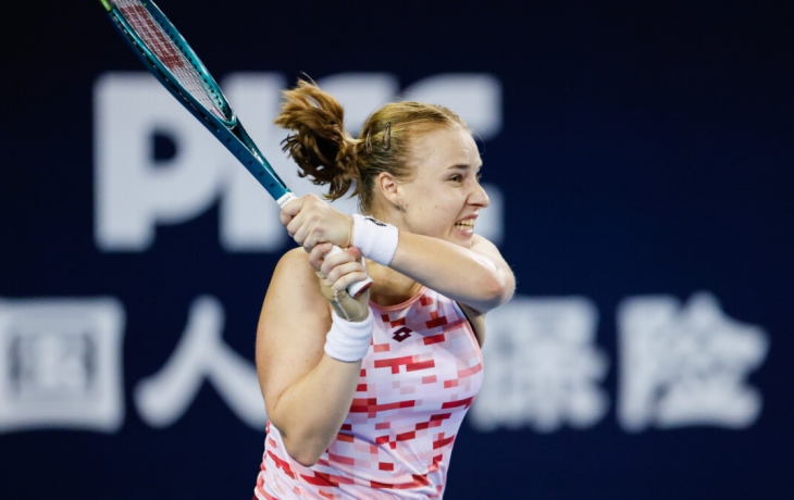 Блинкова вышла во второй круг теннисного турнира в Хобарте
