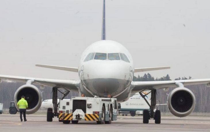 Два российских аэропорта временно ограничили в приеме и отправке рейсов