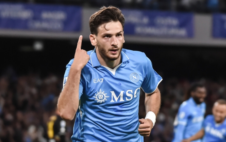 &laquo;Зачем Кварацхелии трансфер в &laquo;МЮ&raquo;, если он может перейти в команду, которая стабильно занимает первое место?&raquo; &mdash; Широков