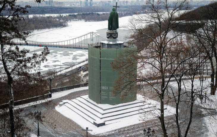 &laquo;Государство-ребенок&raquo;: на Украине поставили под вопрос будущее страны