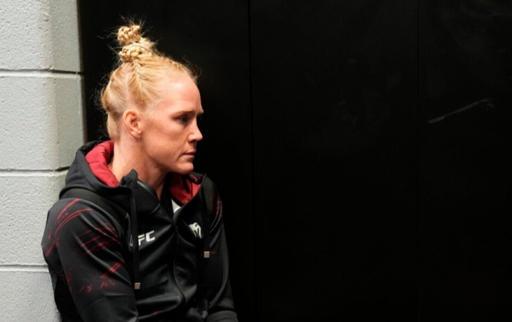 Холли Холм покинула UFC, экс‑чемпионка попросила освободить ее от контракта