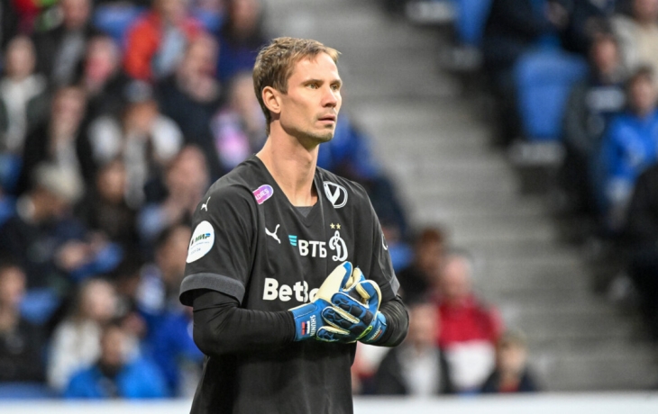 «Вряд ли Шунин найдет команду в РПЛ. Может, стоит попробовать поиграть в Первой лиге» — Наумов «Вряд ли Шунин найдет команду в РПЛ. Может, стоит попробовать поиграть в Первой лиге» — Наумов