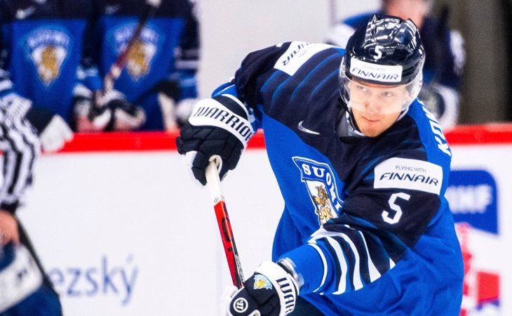 Сборная Финляндии переиграла США в матче молодежного чемпионата мира Сборная Финляндии переиграла США в матче молодежного чемпионата мира