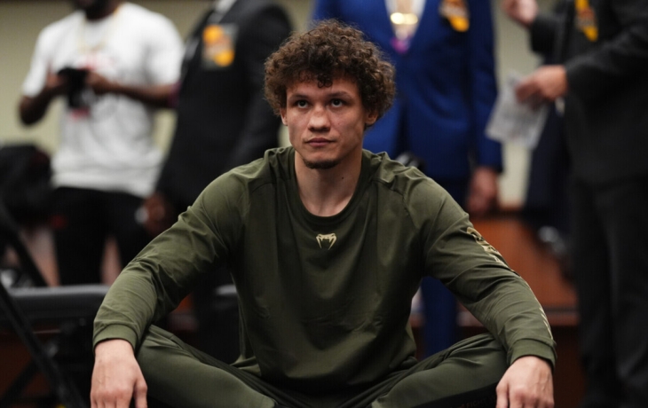 Россиянин Копылов встретится с Костой на турнире UFC с участием Топурии и Оливейры