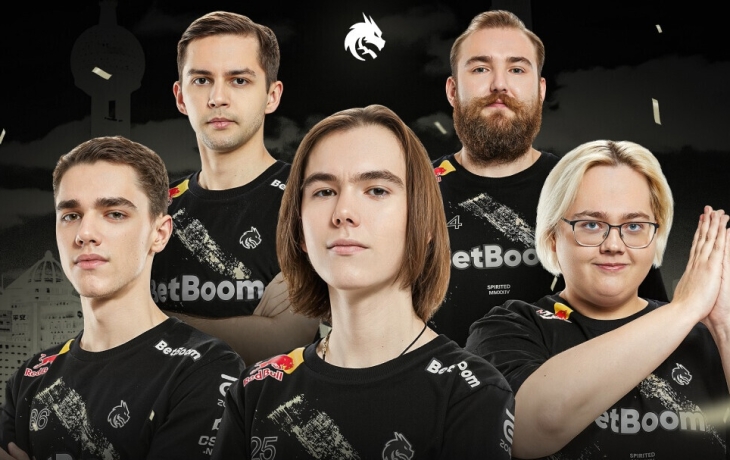 Российская команда Team Spirit обыграла украинскую Natus Vincere и вышла в гранд‑финал турнира по CS2 в Польше