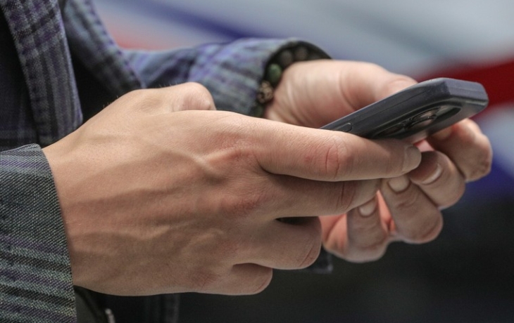 Петербуржец поверил &laquo;сотруднику ЦБ&raquo; и лишился 6,4 млн рублей