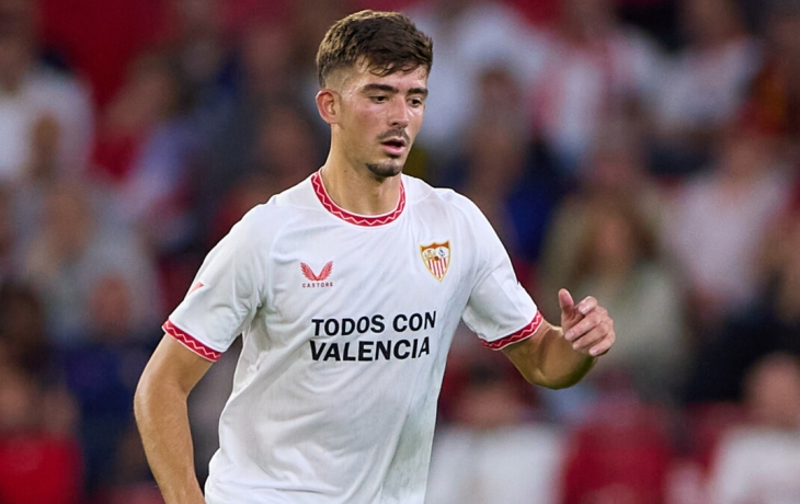 &laquo;Севилья&raquo; выступила с заявлением относительно ситуации с футболистом команды, который подозревается в организации ставок на матчи