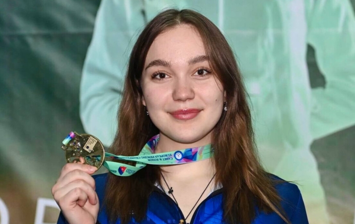 Российская саблистка Михайлова победила на чемпионате Европы среди юниоров