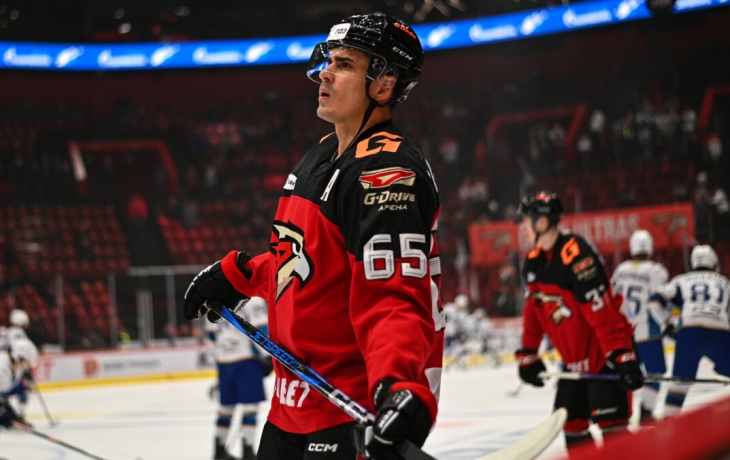 Хоккеист &laquo;Авангарда&raquo; Якупов: &laquo;Давление в плей‑офф? Меня это не напрягает, давить могут только старые коньки&raquo;