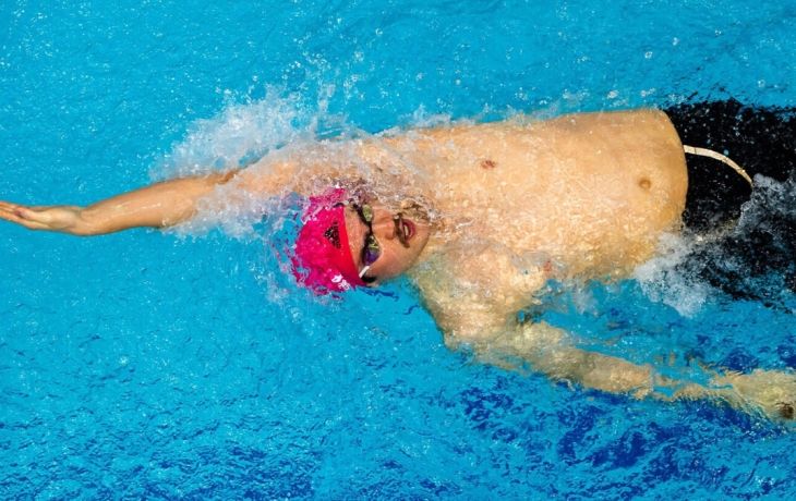 Колесников заявил, что все вопросы по оформлению нейтрального статуса будет решать только после ЧР